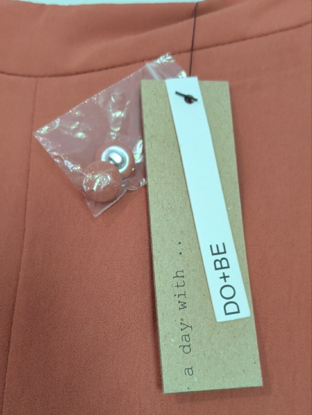 Women's High Rise Wide-Leg Button-Trim Pants - Rust - Picture 5 of 5